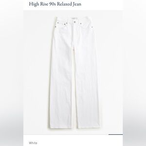 NWT Abercrombie white high rise 90s relaxed jeans. Size 28